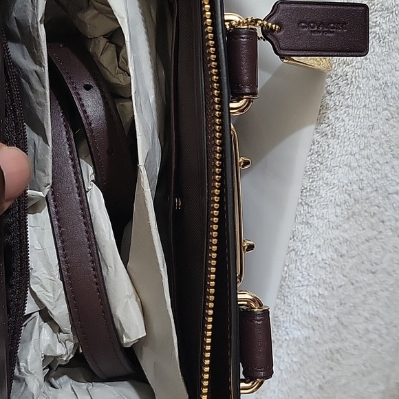 COACH - Coach Swagger Carryall 27 in Pebble Leather (LI/Oxblood) Handbags - Picture 5 of 8